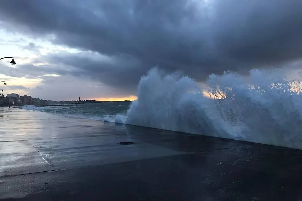 Cocon Malouin à 2 min de la plage Saint-Malo 0*,